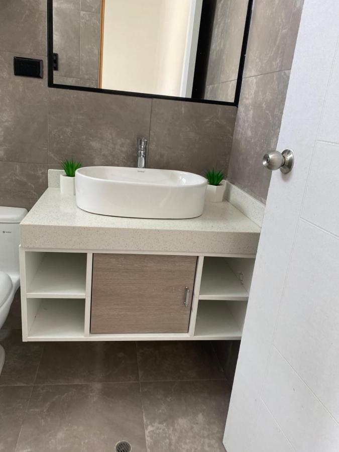 מלון Riviera ויצ'איטו מראה חיצוני תמונה