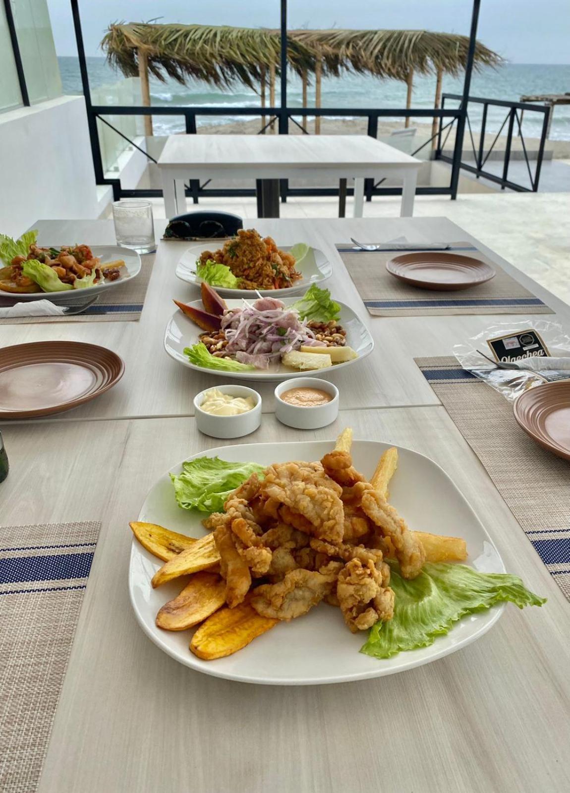 מלון Riviera ויצ'איטו מראה חיצוני תמונה